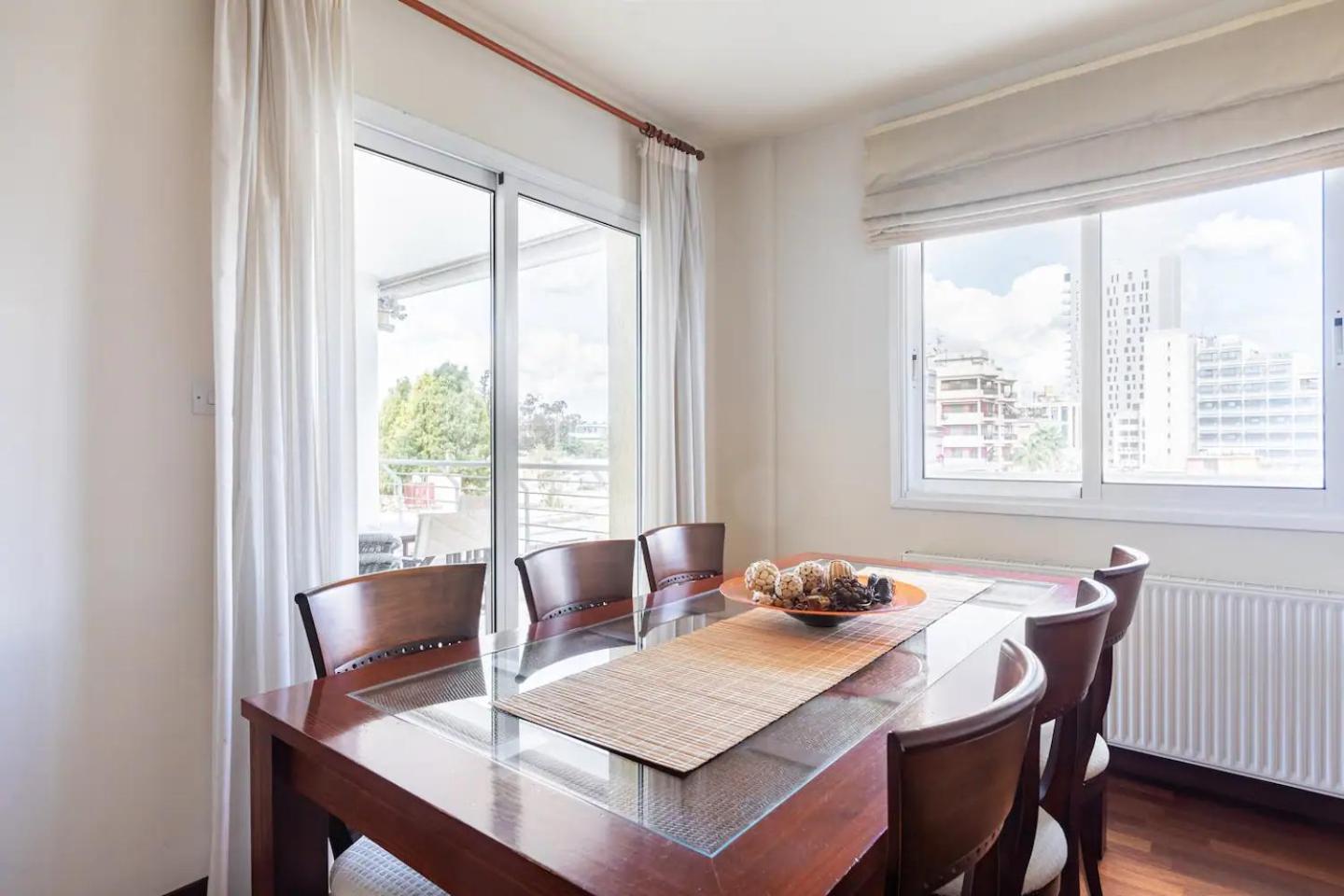 Warm Residence In The Heart Of The City Center - Balcony & View Nikosia Exterior foto